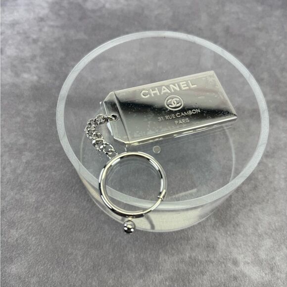 NEW Chanel Metal Mirror Silver Keychain NEW - Picture 3 of 7